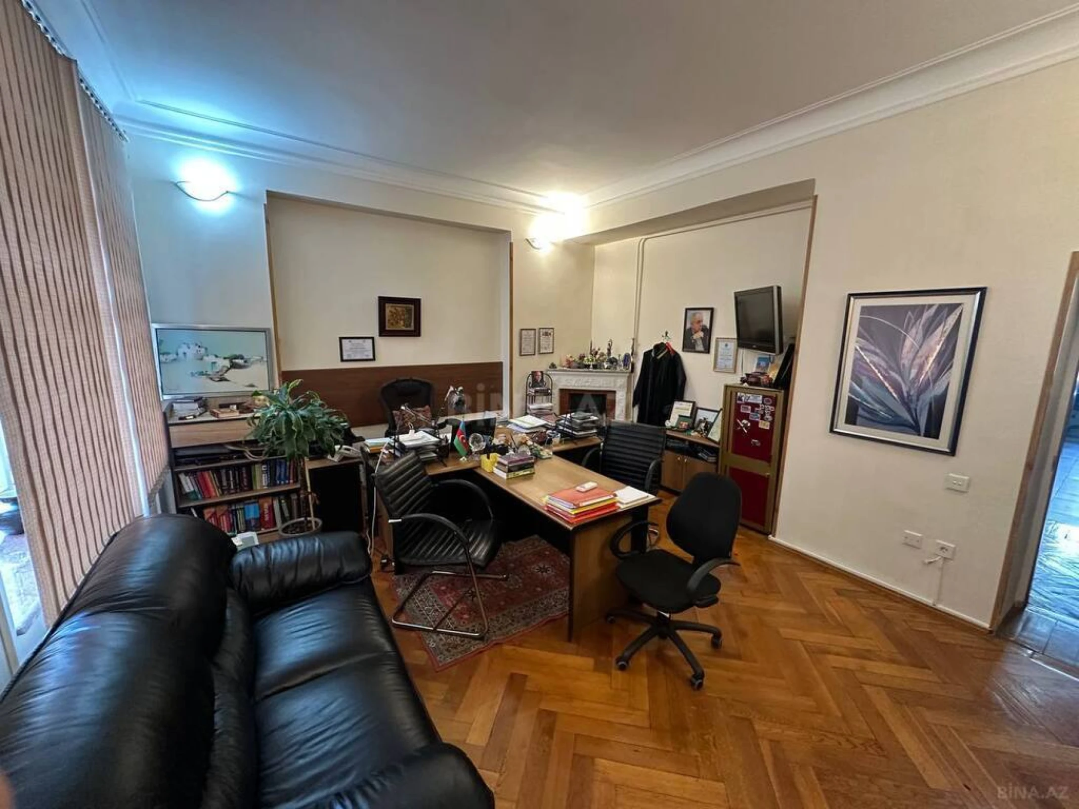Satılır 3 otaqlı mənzil 103.7 m²