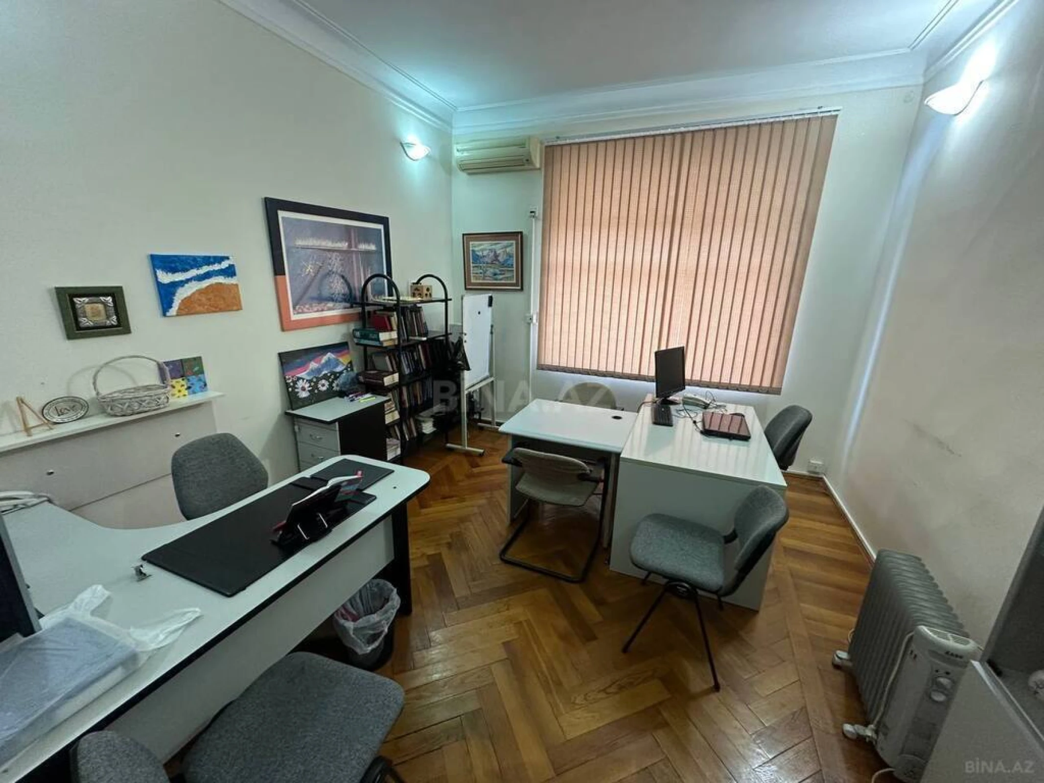 Satılır 3 otaqlı mənzil 103.7 m²