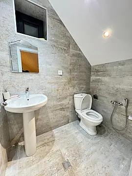 Kirayə verilir 3 otaqlı həyət evi 200 m²