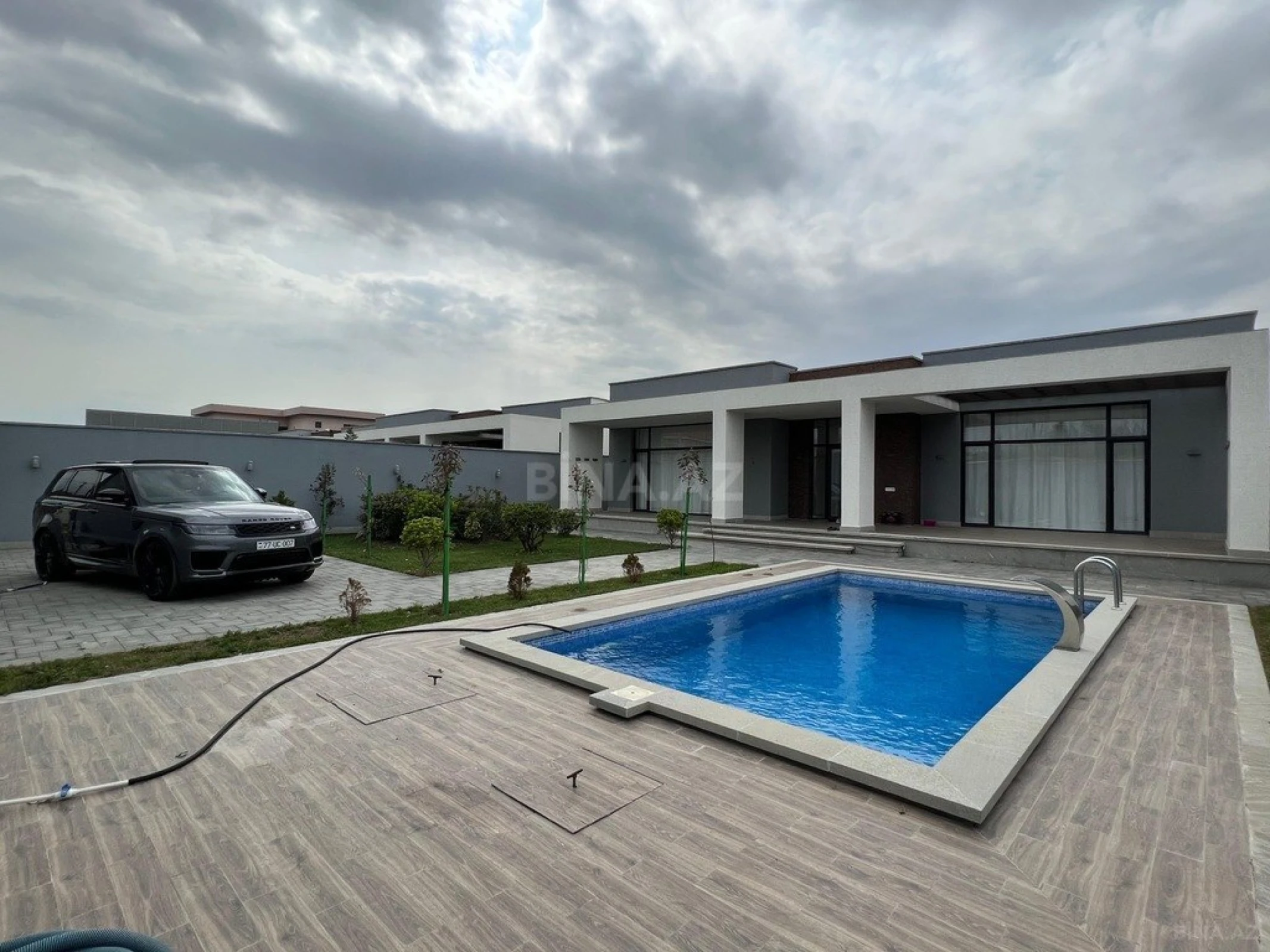 Kirayə verilir 4 otaqlı həyət evi 220 m²