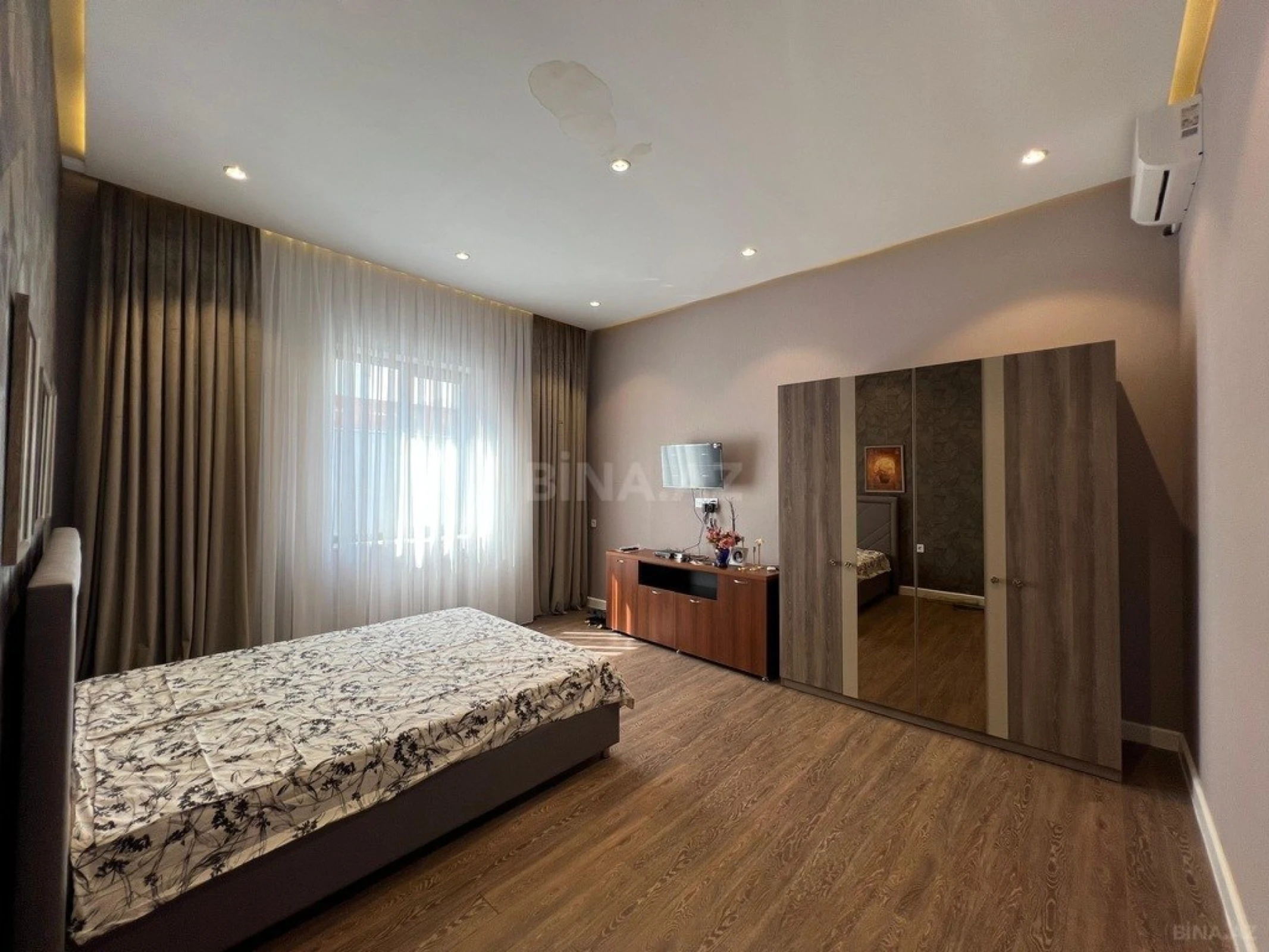 Kirayə verilir 4 otaqlı həyət evi 220 m²