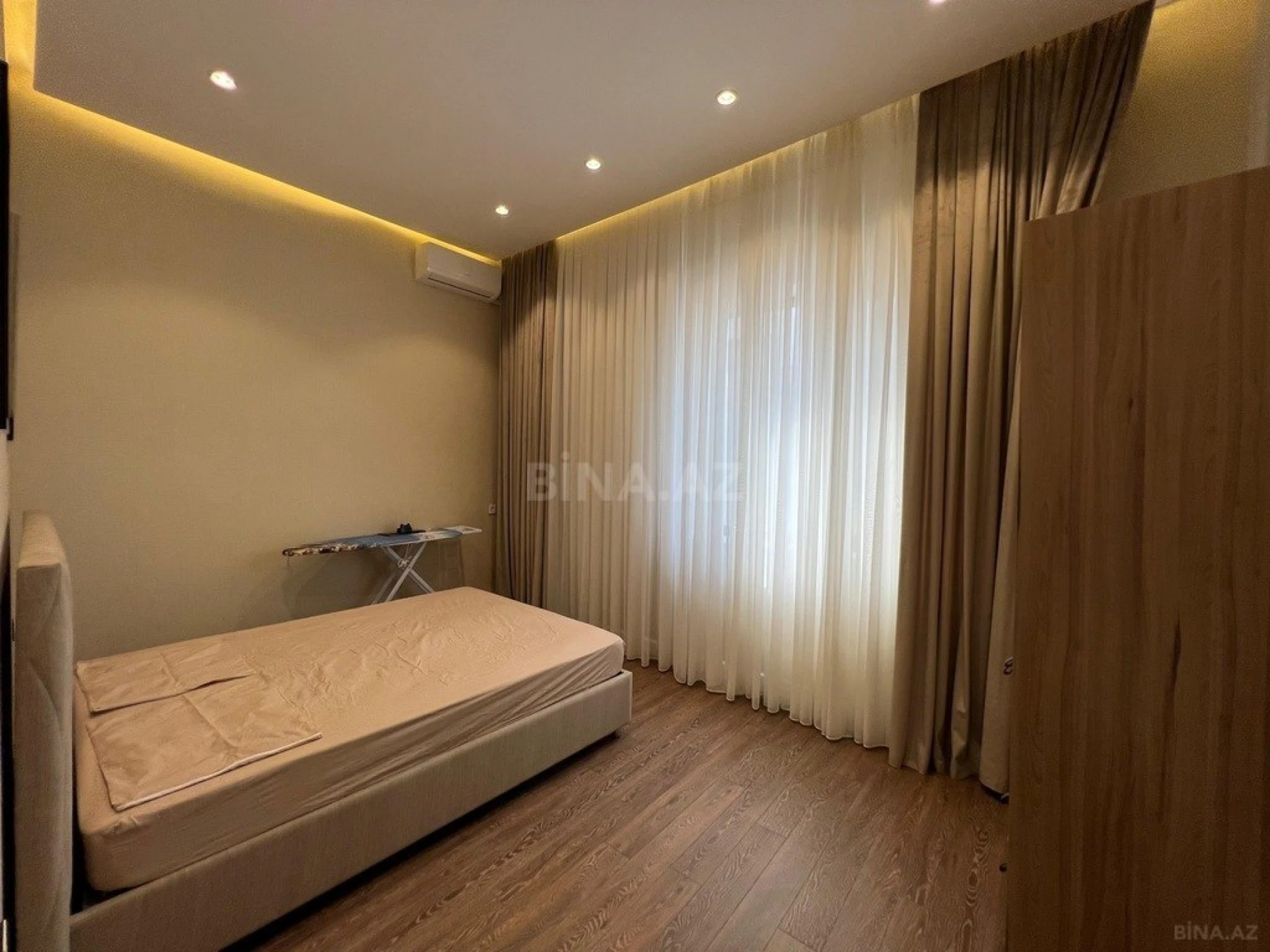 Kirayə verilir 4 otaqlı həyət evi 220 m²