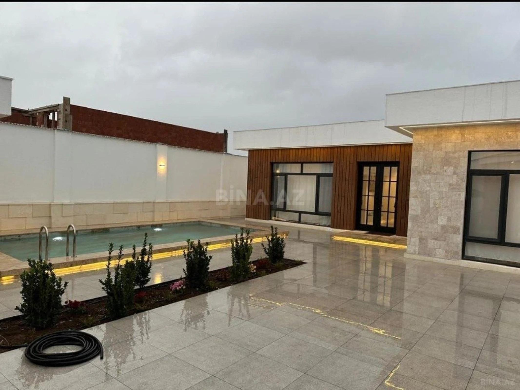 Kirayə verilir 4 otaqlı həyət evi 180 m²