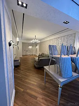 Kirayə verilir 3 otaqlı mənzil 141 m²