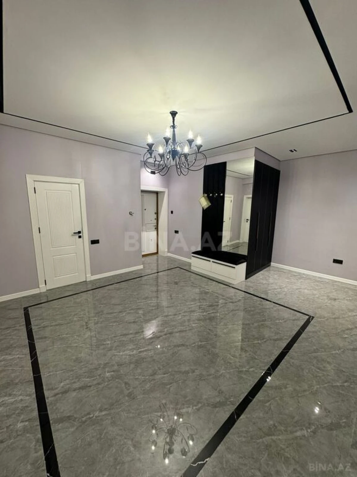 Kirayə verilir 3 otaqlı mənzil 141 m²