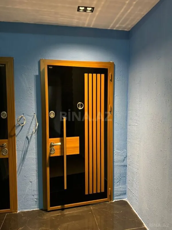 Kirayə verilir 3 otaqlı mənzil 141 m²