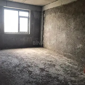 Satılır 4 otaqlı mənzil 181 m²