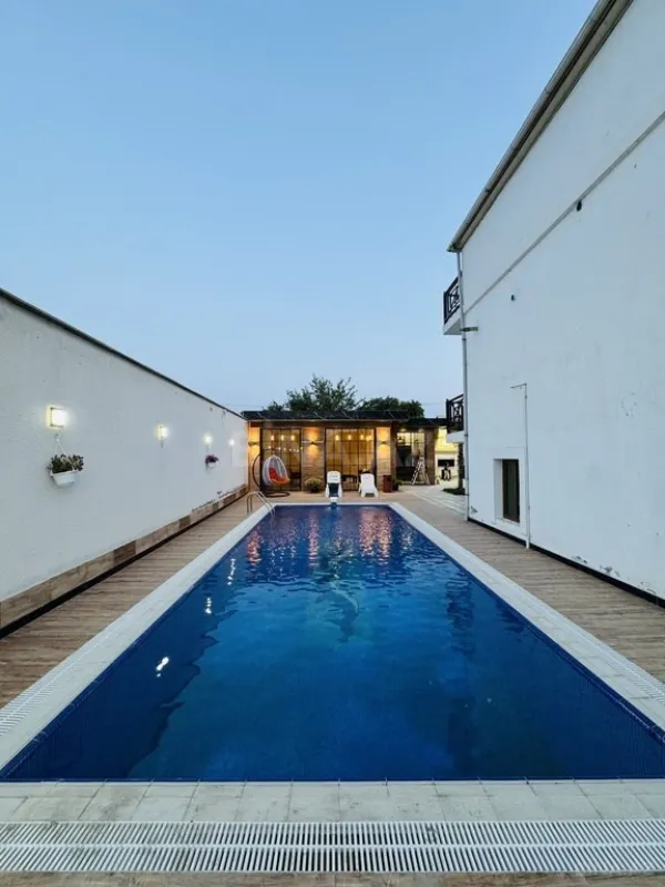 Kirayə verilir 5 otaqlı həyət evi 360 m²