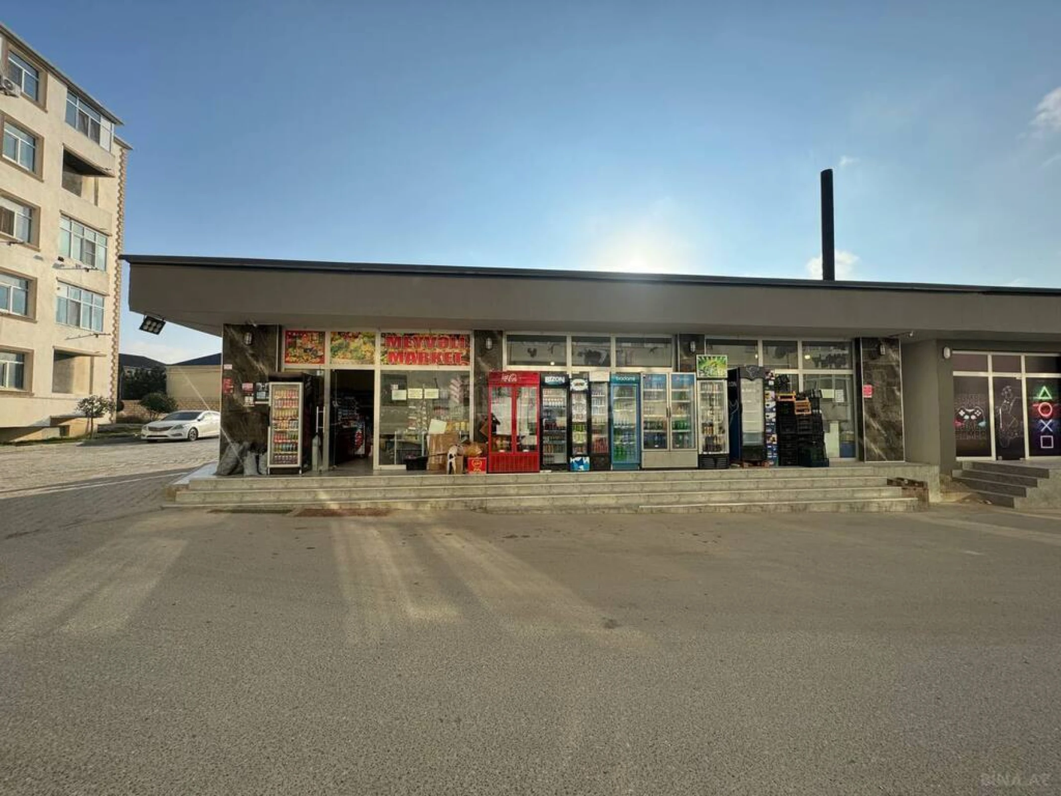 Satılır obyekt 77 m²