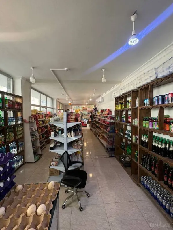 Satılır obyekt 77 m²