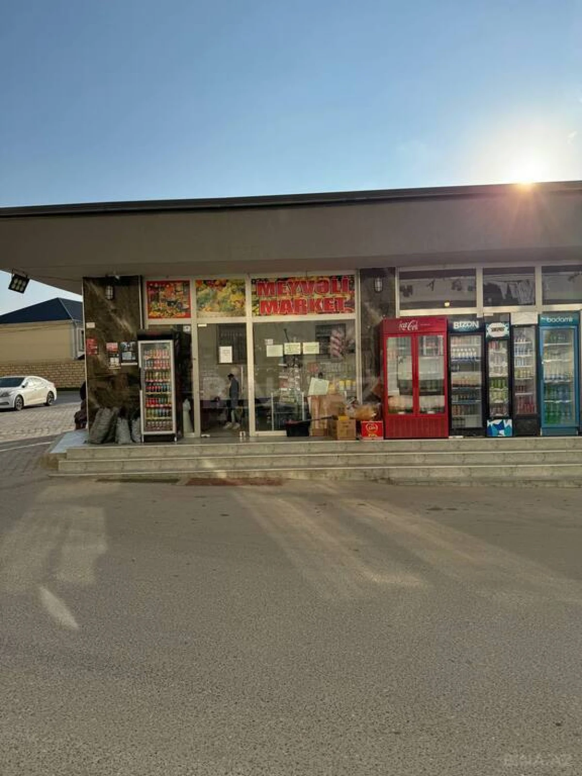 Satılır obyekt 77 m²