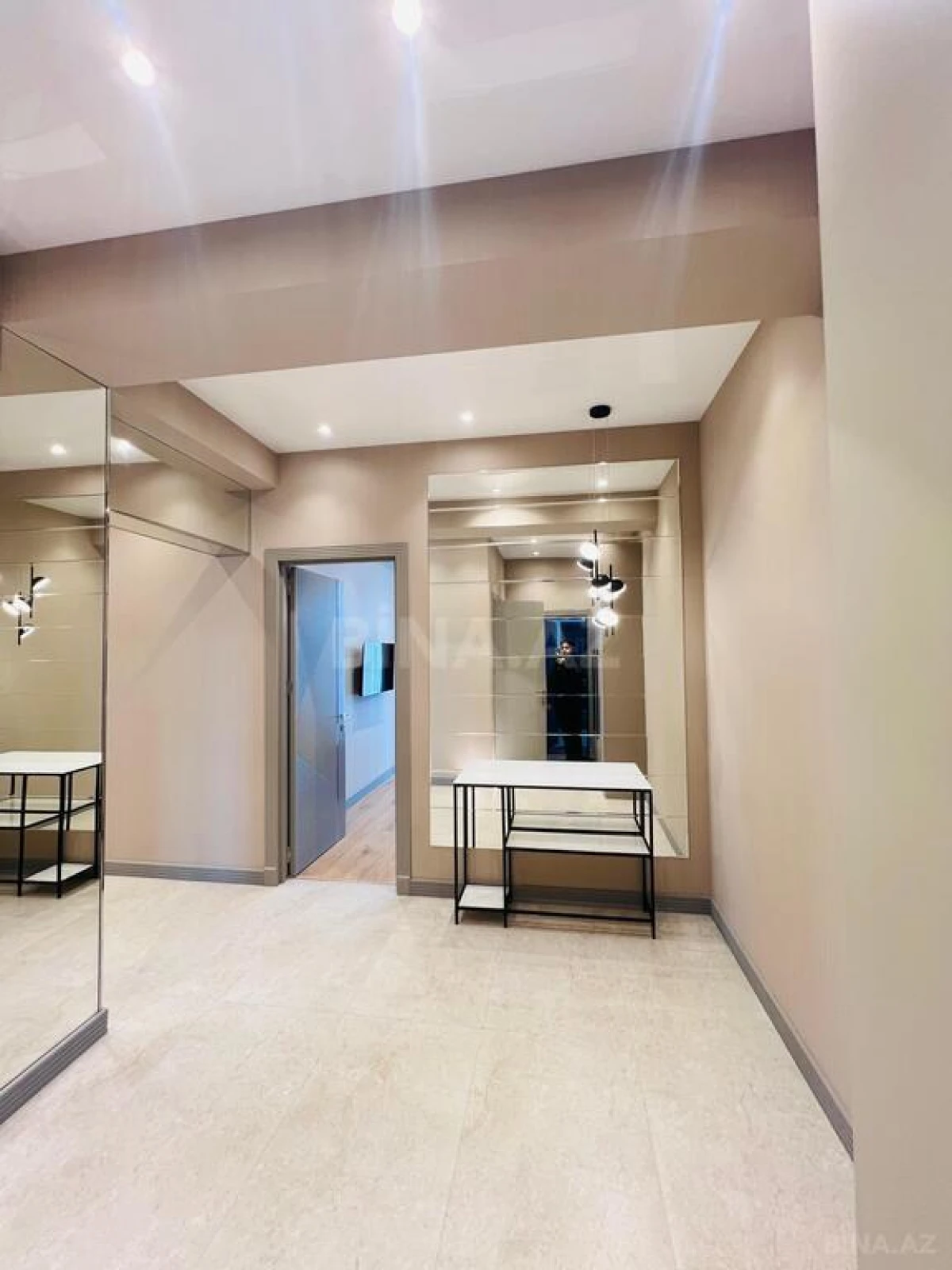 Kirayə verilir 3 otaqlı mənzil 115 m²