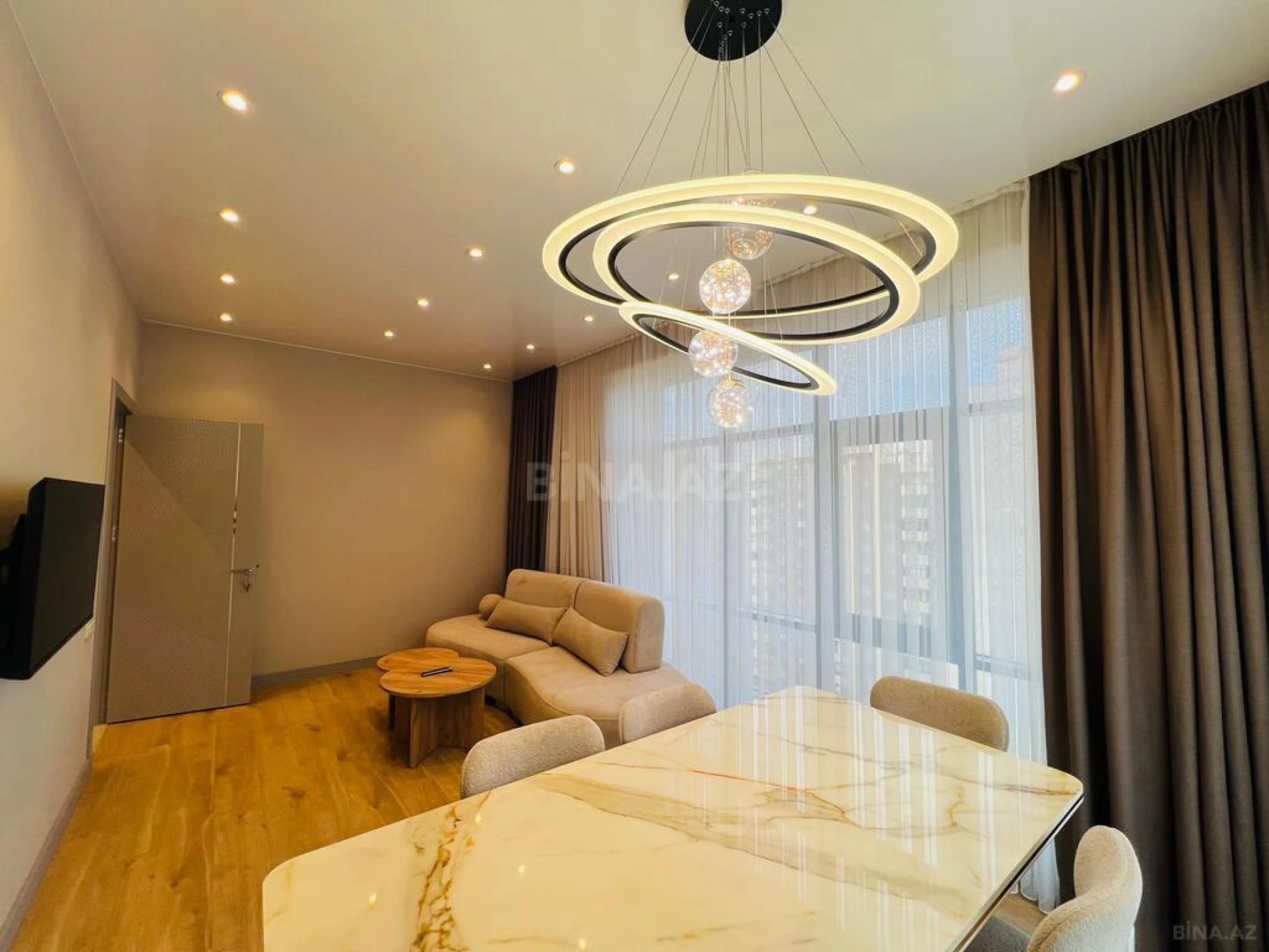 Kirayə verilir 3 otaqlı mənzil 115 m²