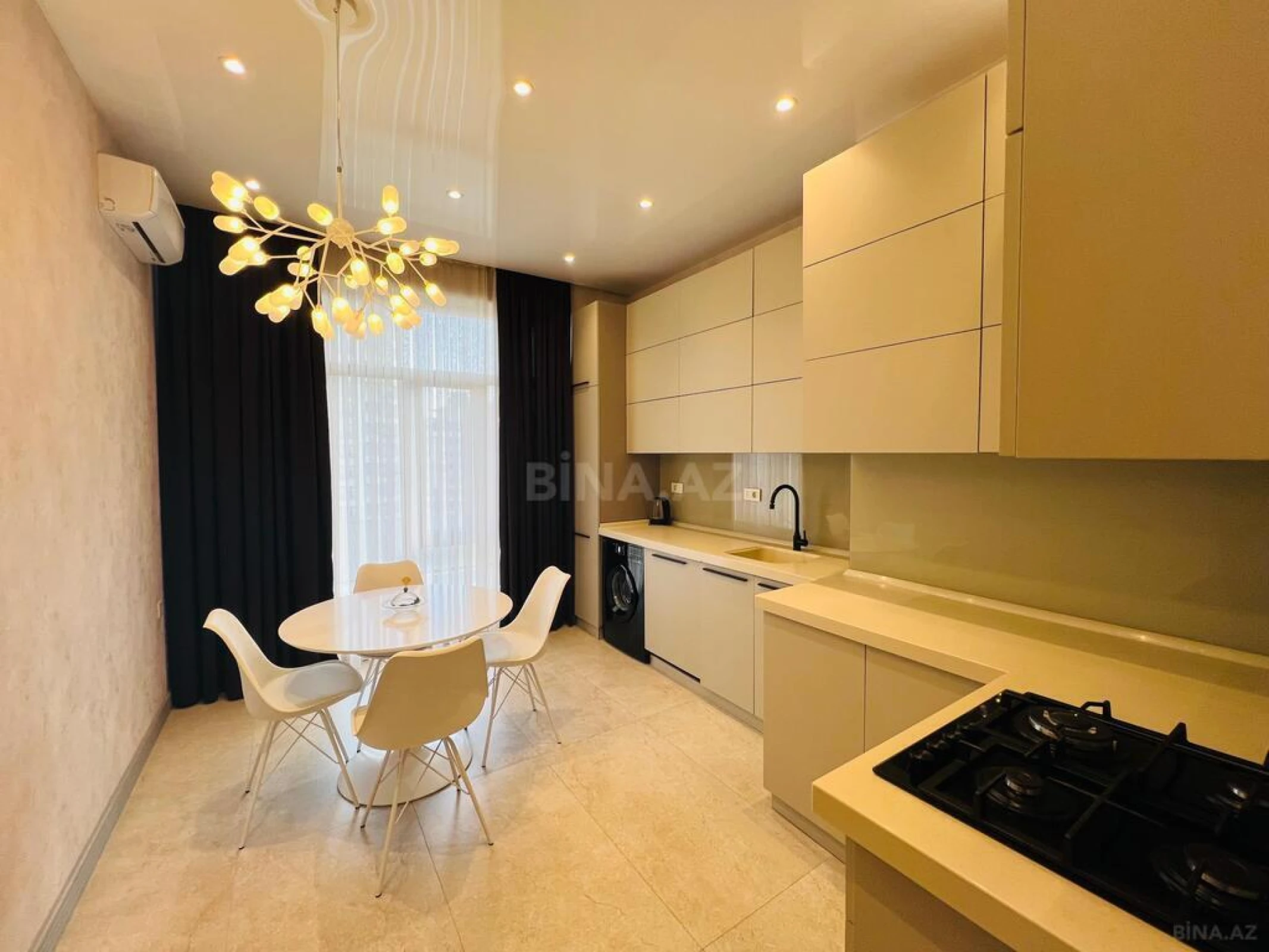 Kirayə verilir 3 otaqlı mənzil 115 m²