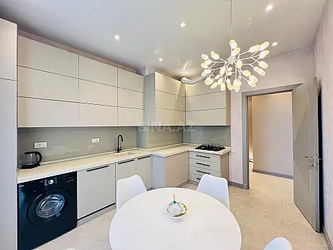 Kirayə verilir 3 otaqlı mənzil 115 m²