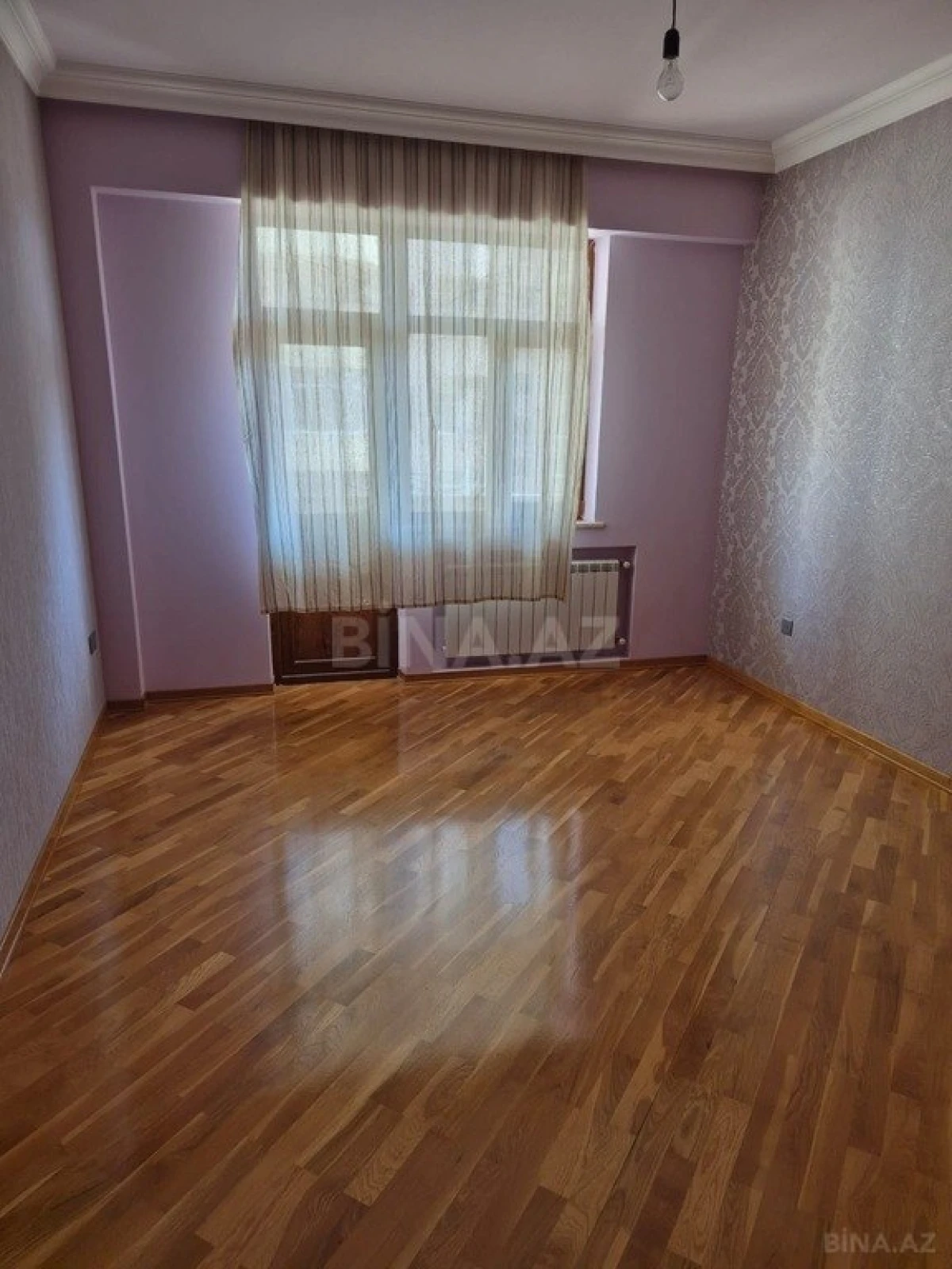 Satılır 3 otaqlı mənzil 129 m²