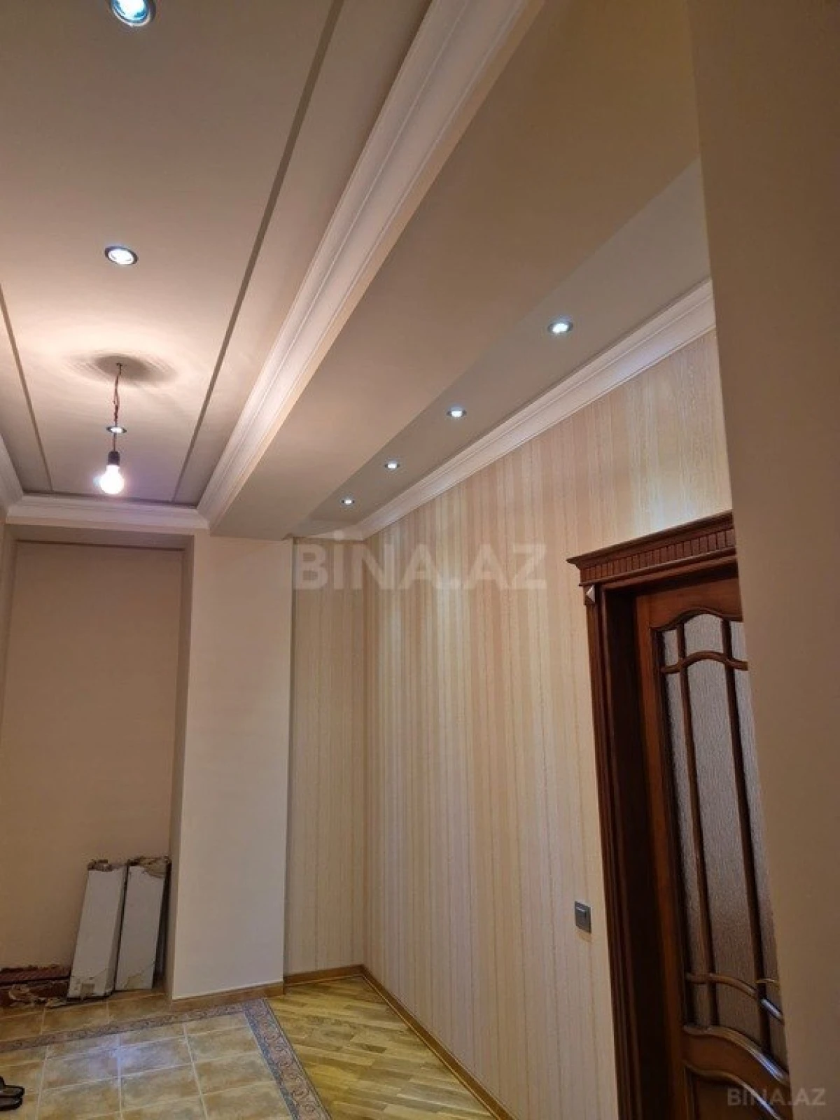 Satılır 3 otaqlı mənzil 129 m²