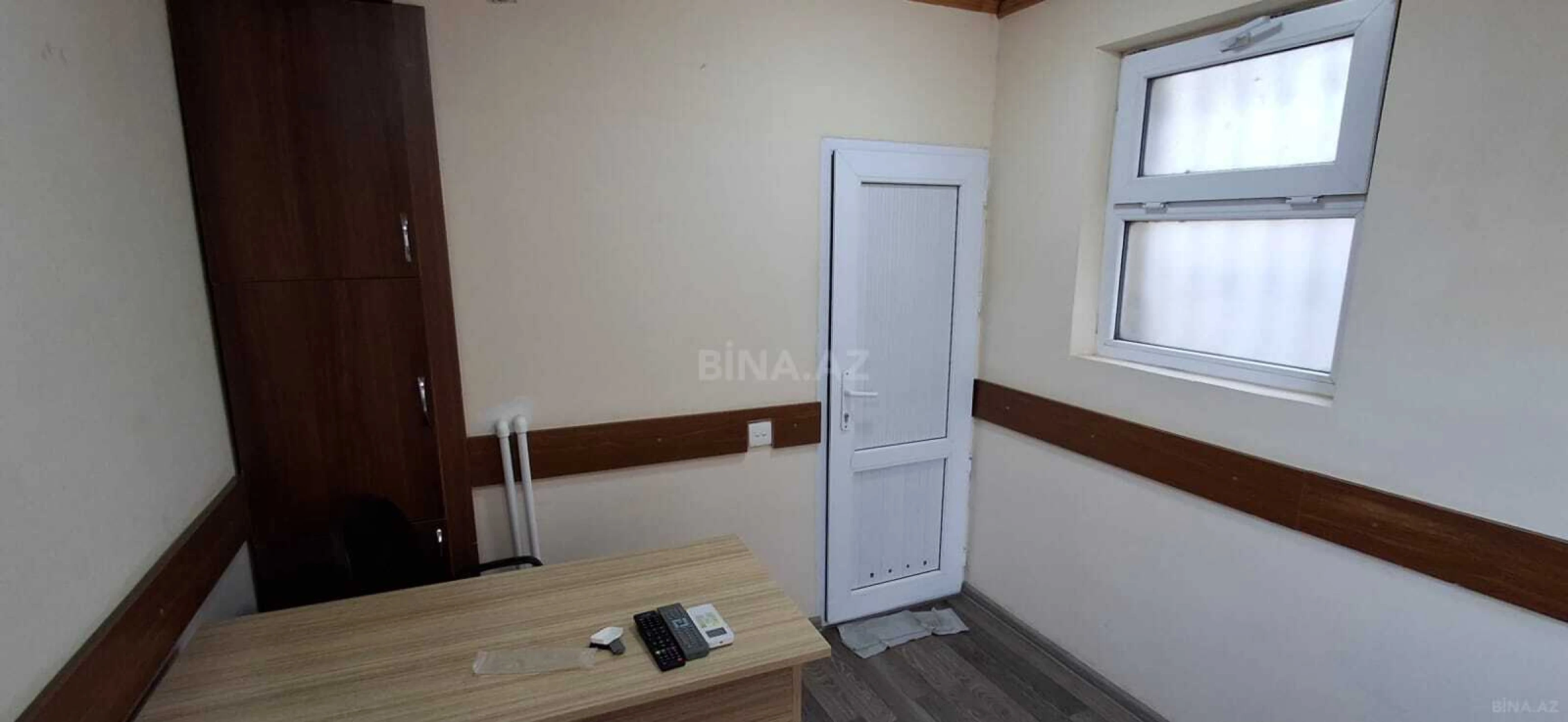 Kirayə verilir 1 otaqlı ofis 8 m²