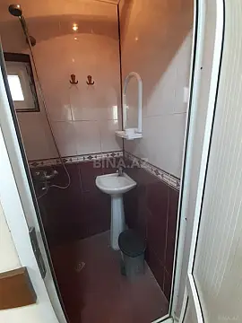 Kirayə verilir 1 otaqlı ofis 8 m²