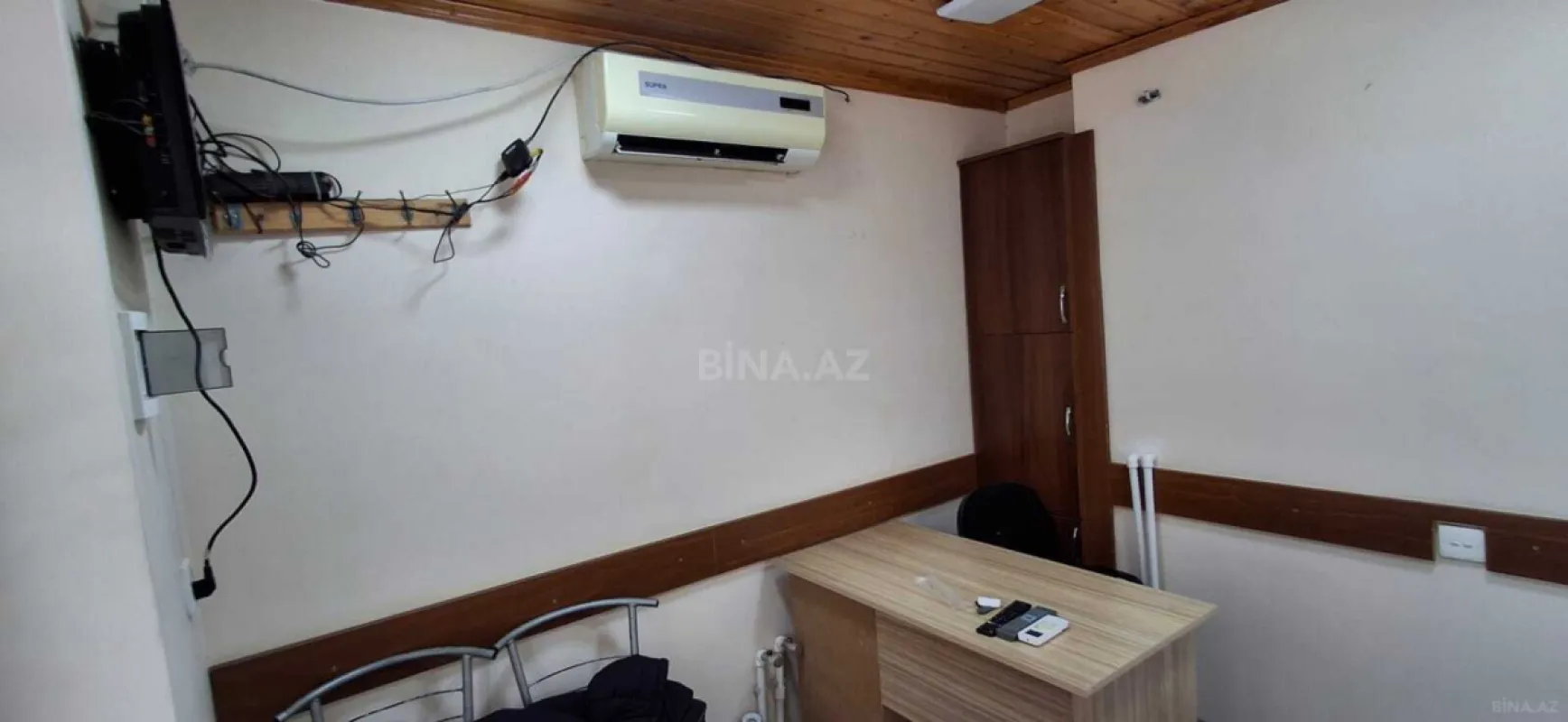 Kirayə verilir 1 otaqlı ofis 8 m²