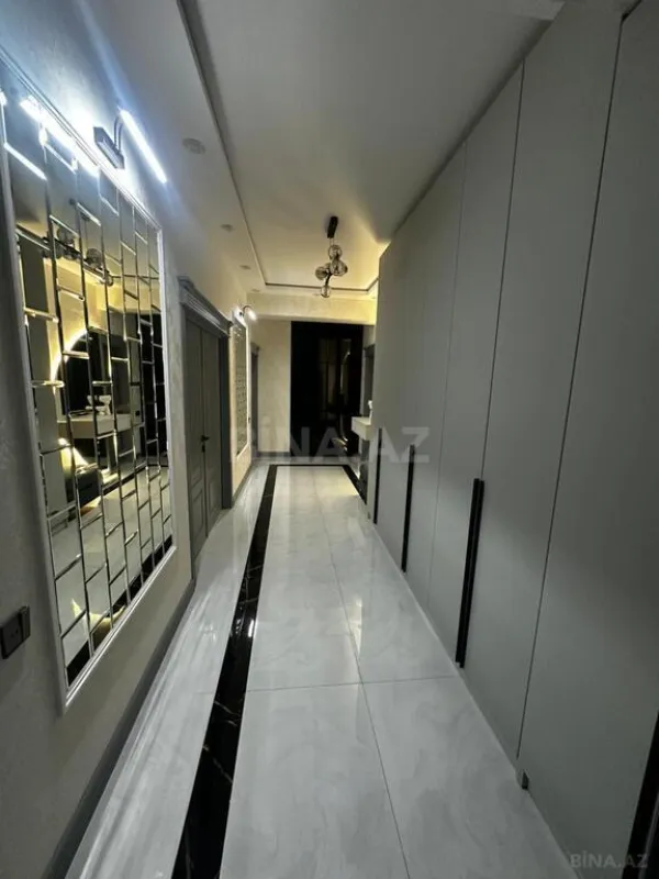 Satılır 2 otaqlı mənzil 100 m²