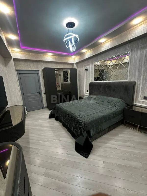 Satılır 2 otaqlı mənzil 100 m²
