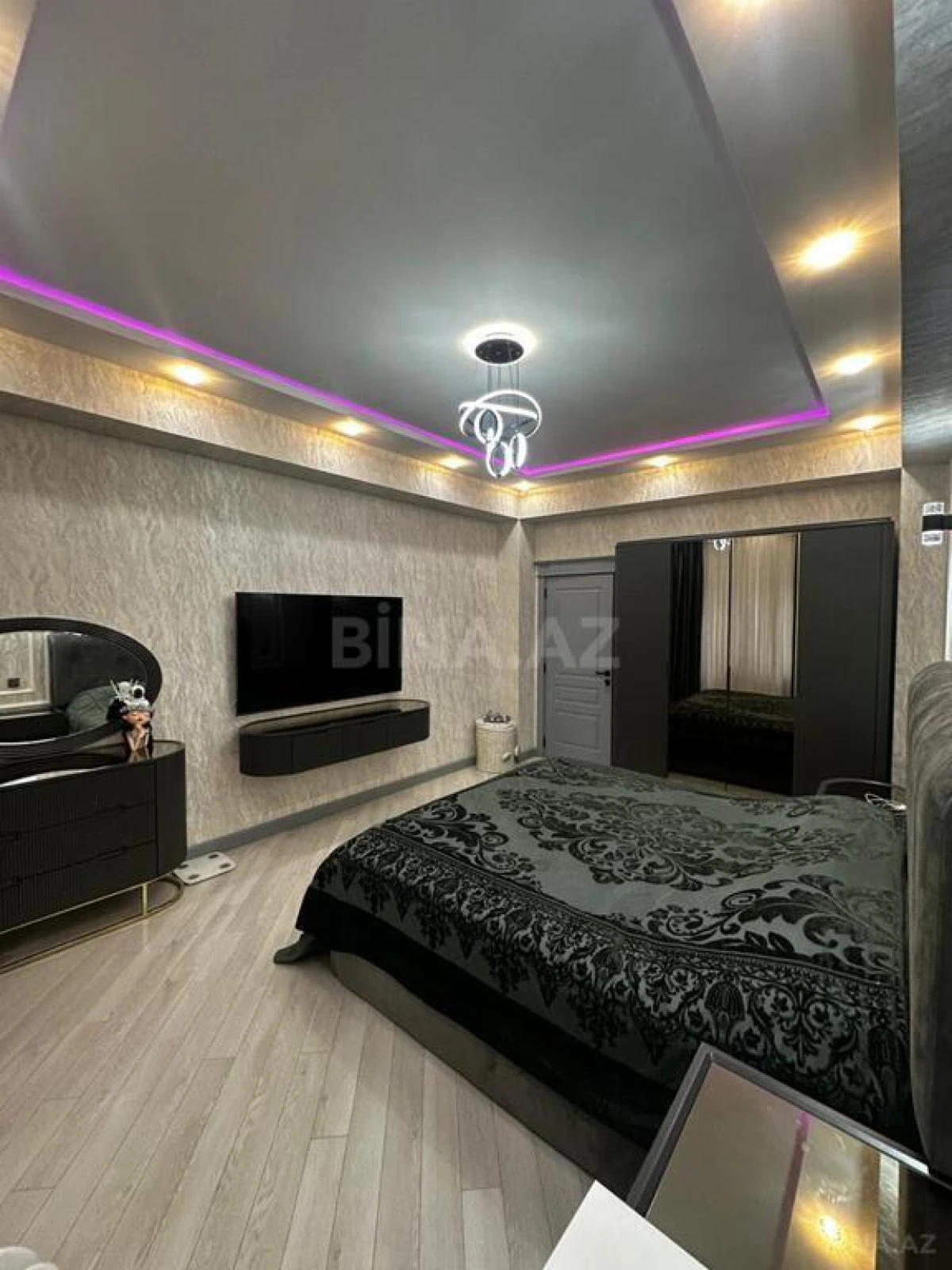 Satılır 2 otaqlı mənzil 100 m²