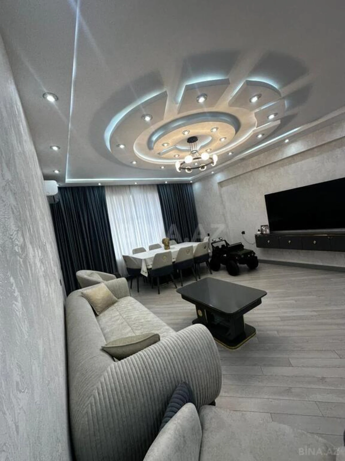 Satılır 2 otaqlı mənzil 100 m²