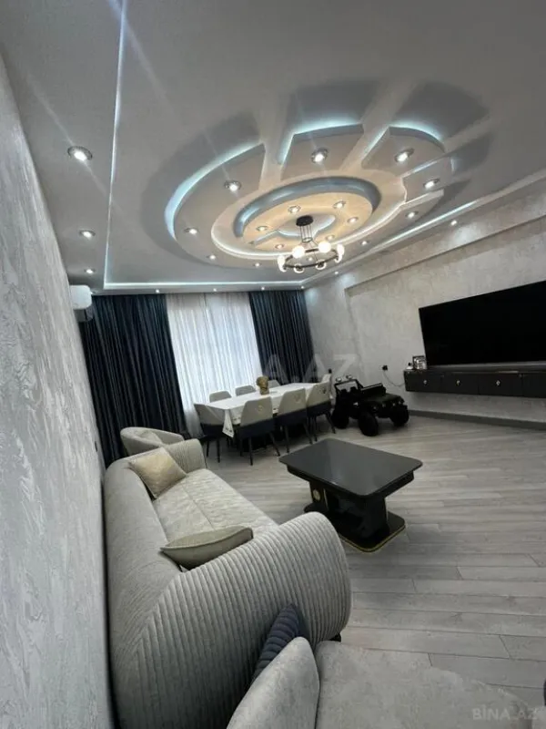 Satılır 2 otaqlı mənzil 100 m²