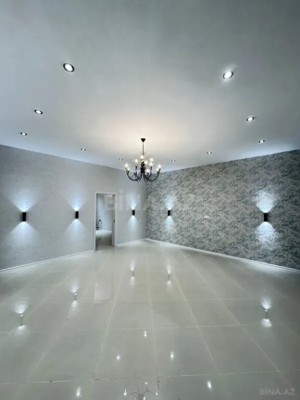 Satılır 4 otaqlı həyət evi 200 m²