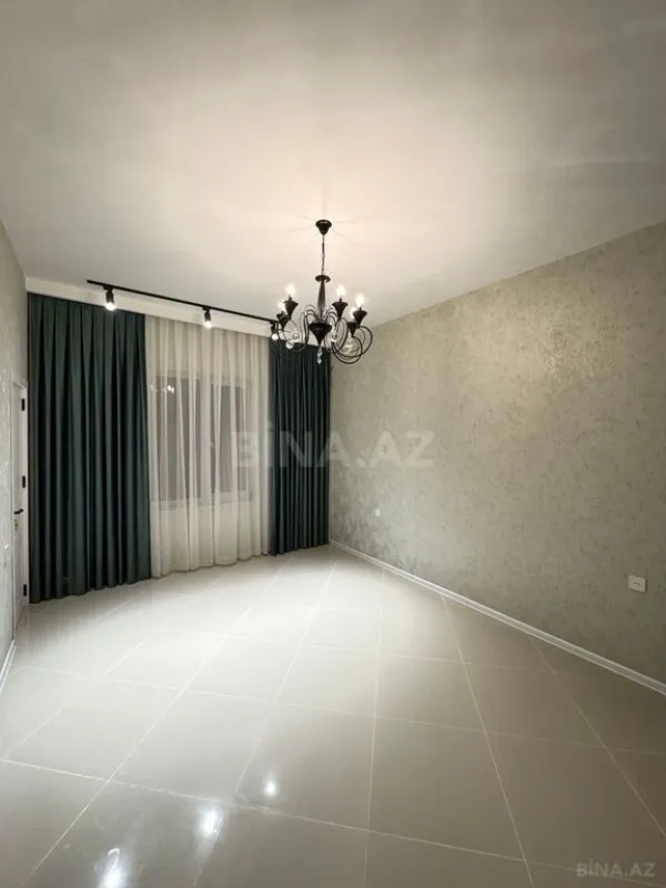 Satılır 4 otaqlı həyət evi 200 m²