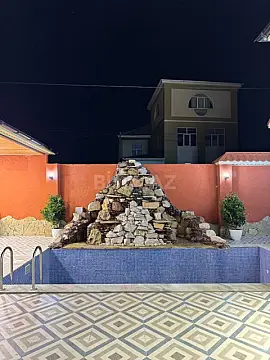 Satılır 4 otaqlı həyət evi 200 m²