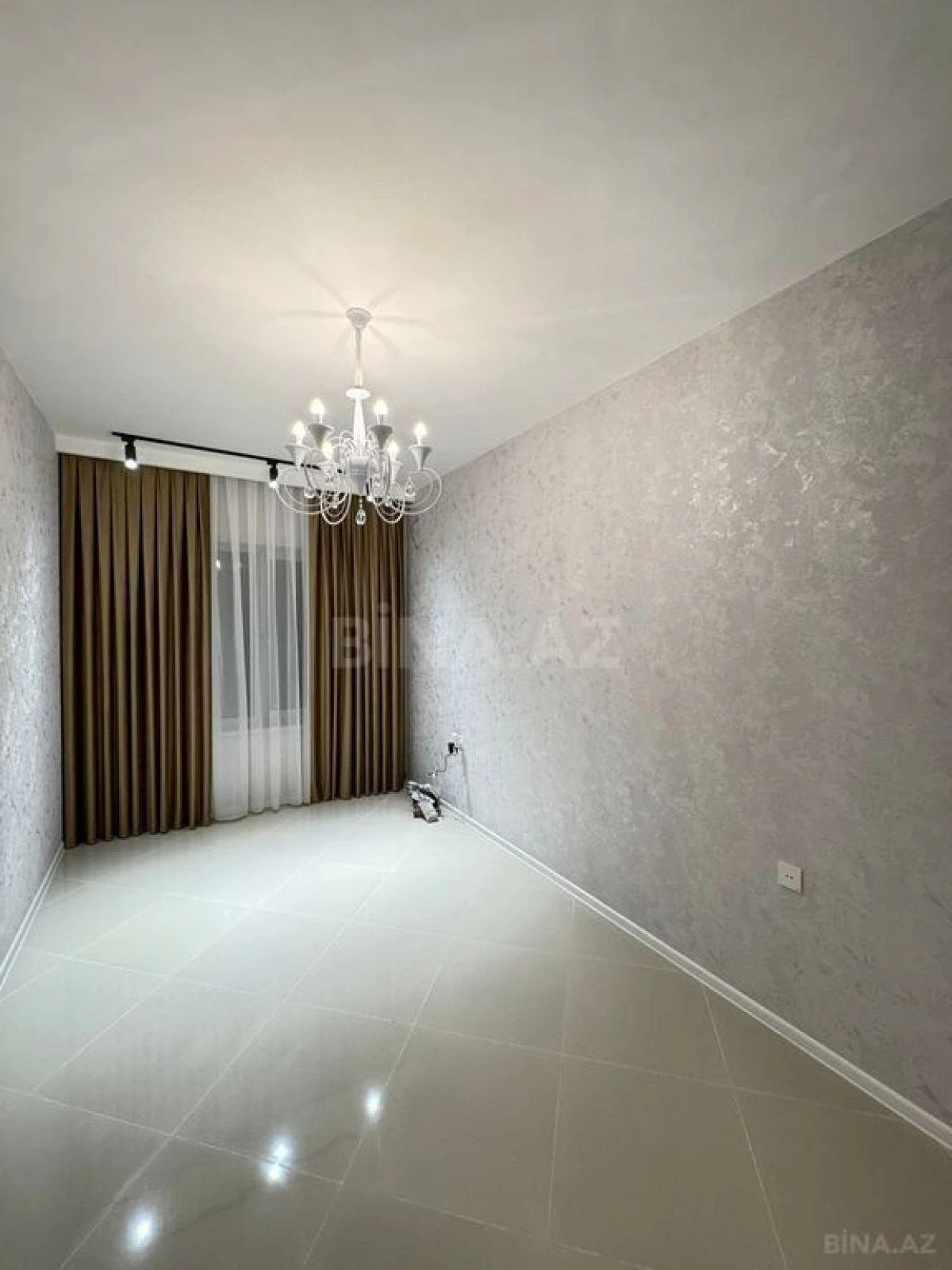 Satılır 4 otaqlı həyət evi 200 m²