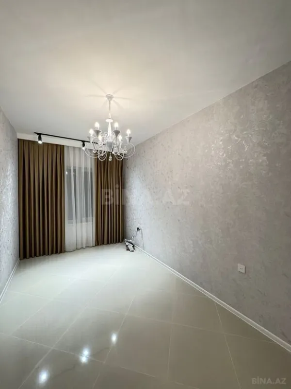 Satılır 4 otaqlı həyət evi 200 m²