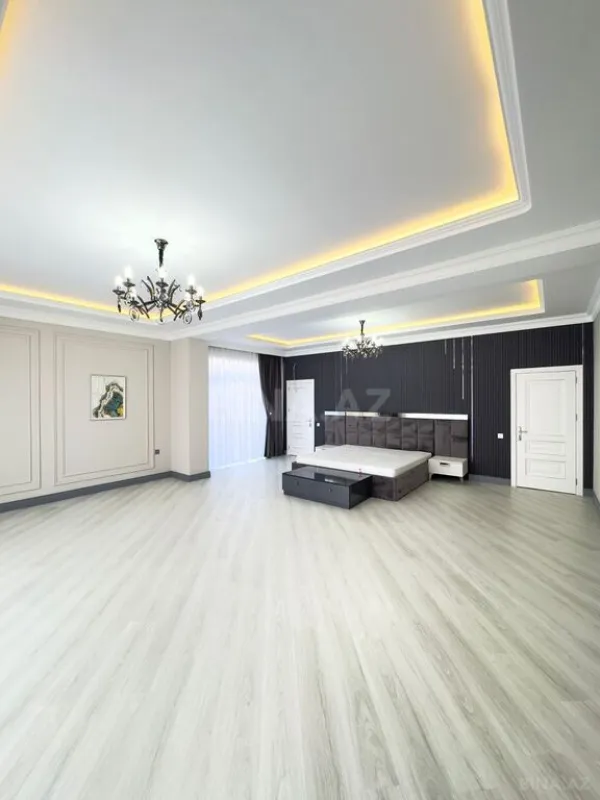 Satılır 5 otaqlı həyət evi 450 m²
