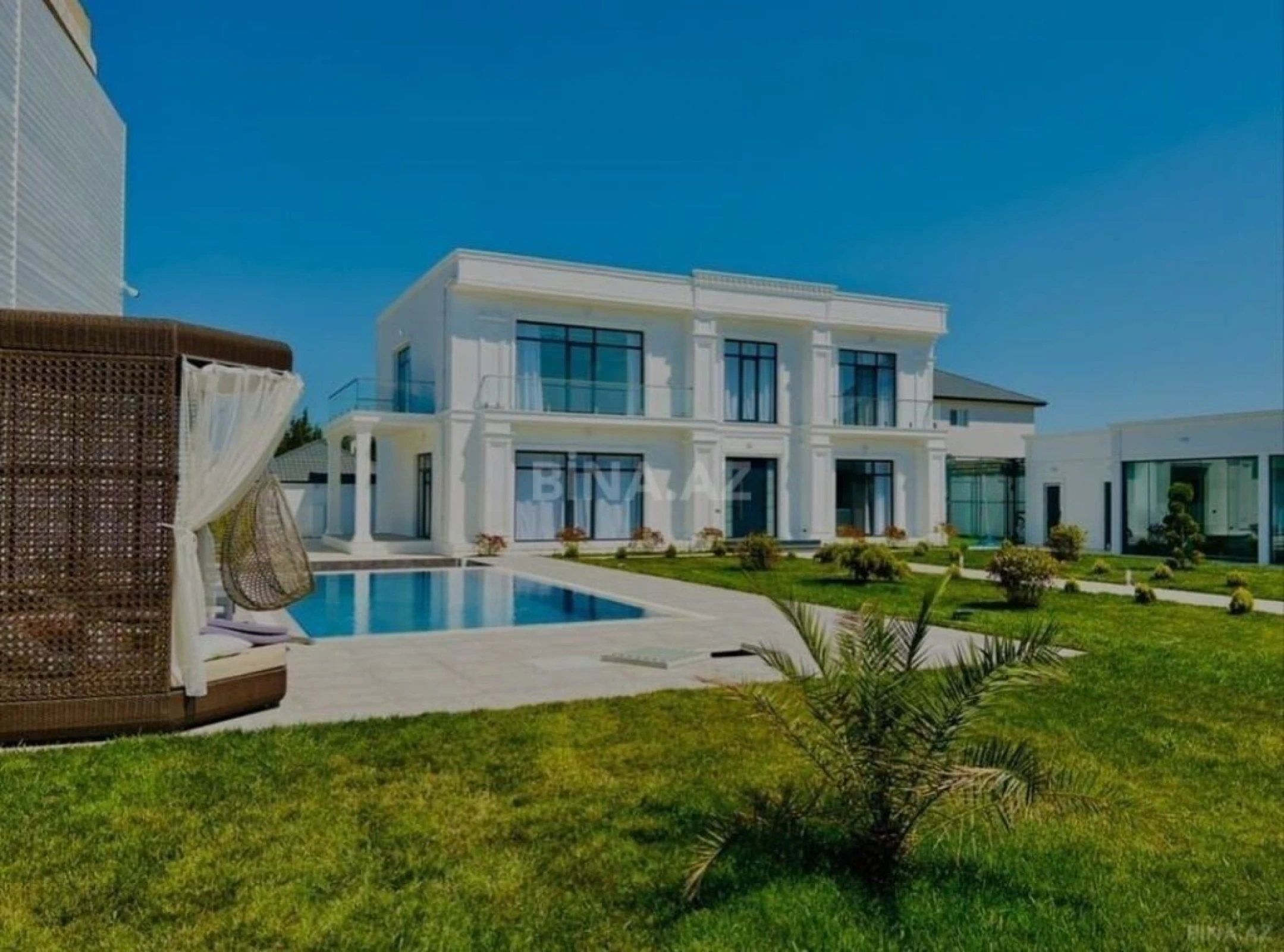 Satılır 5 otaqlı həyət evi 450 m²