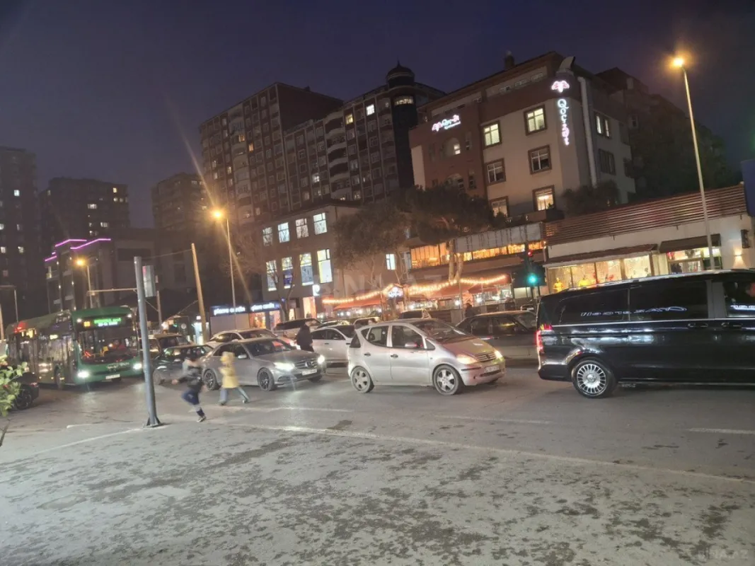 Satılır obyekt 37 m²