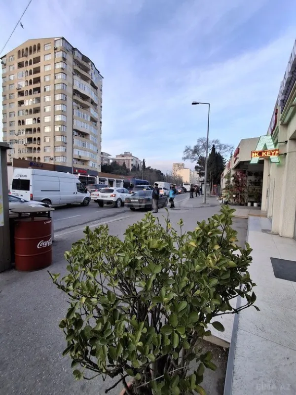 Satılır obyekt 37 m²