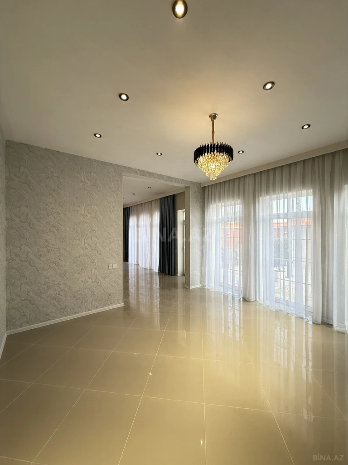 Satılır 4 otaqlı həyət evi 150 m²