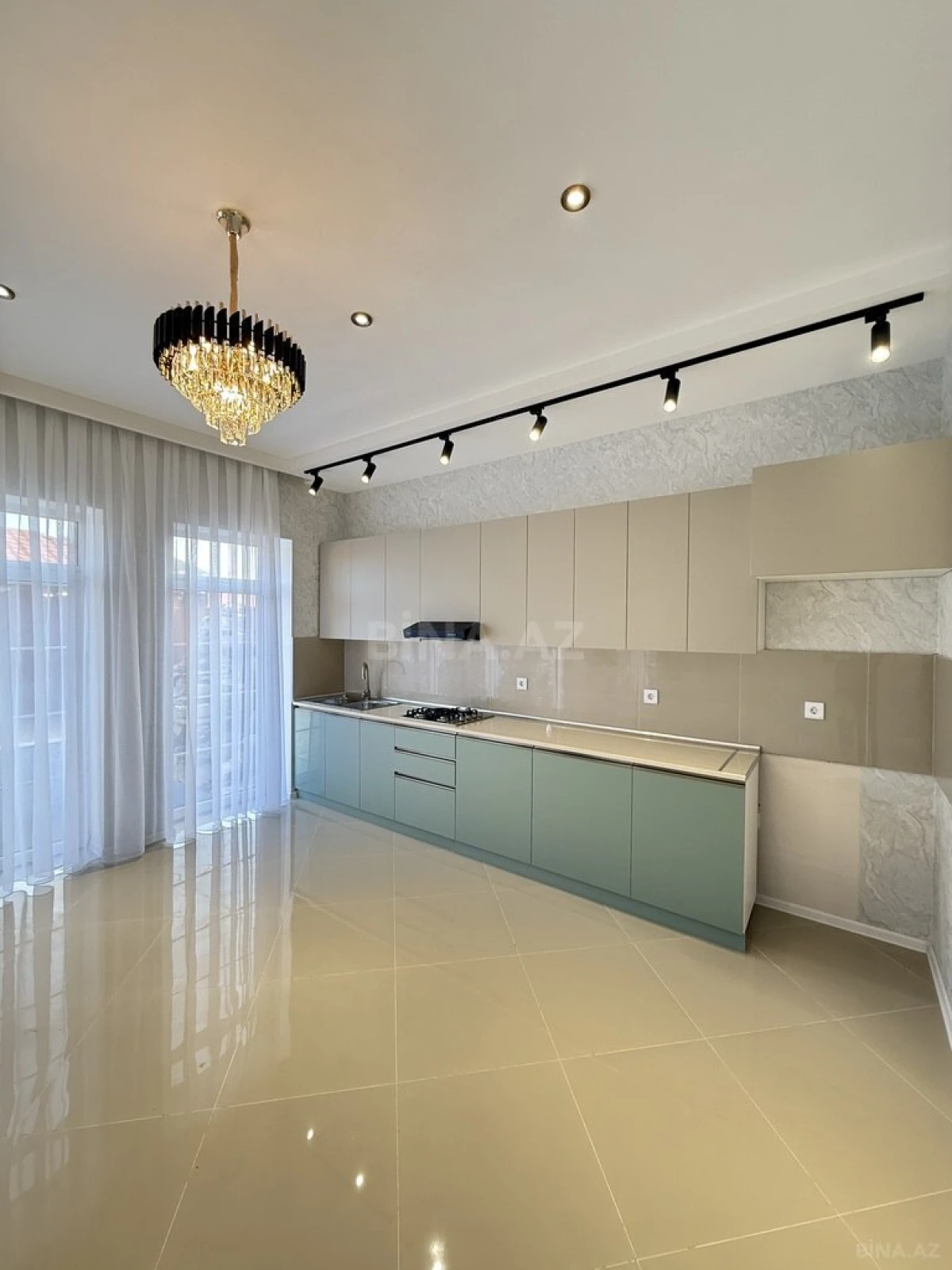 Satılır 4 otaqlı həyət evi 150 m²