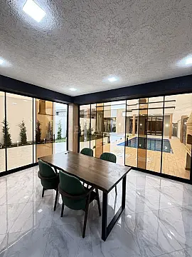Satılır 4 otaqlı həyət evi 180 m²