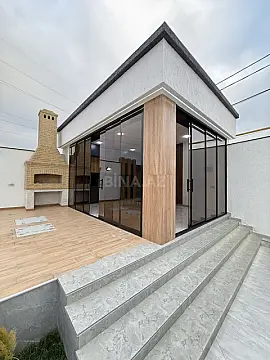 Satılır 4 otaqlı həyət evi 180 m²