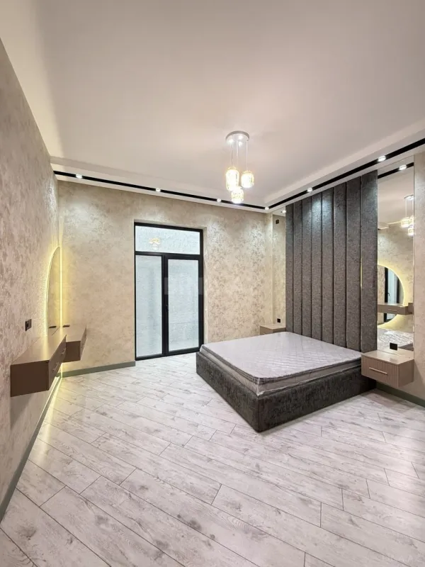 Satılır 4 otaqlı həyət evi 180 m²