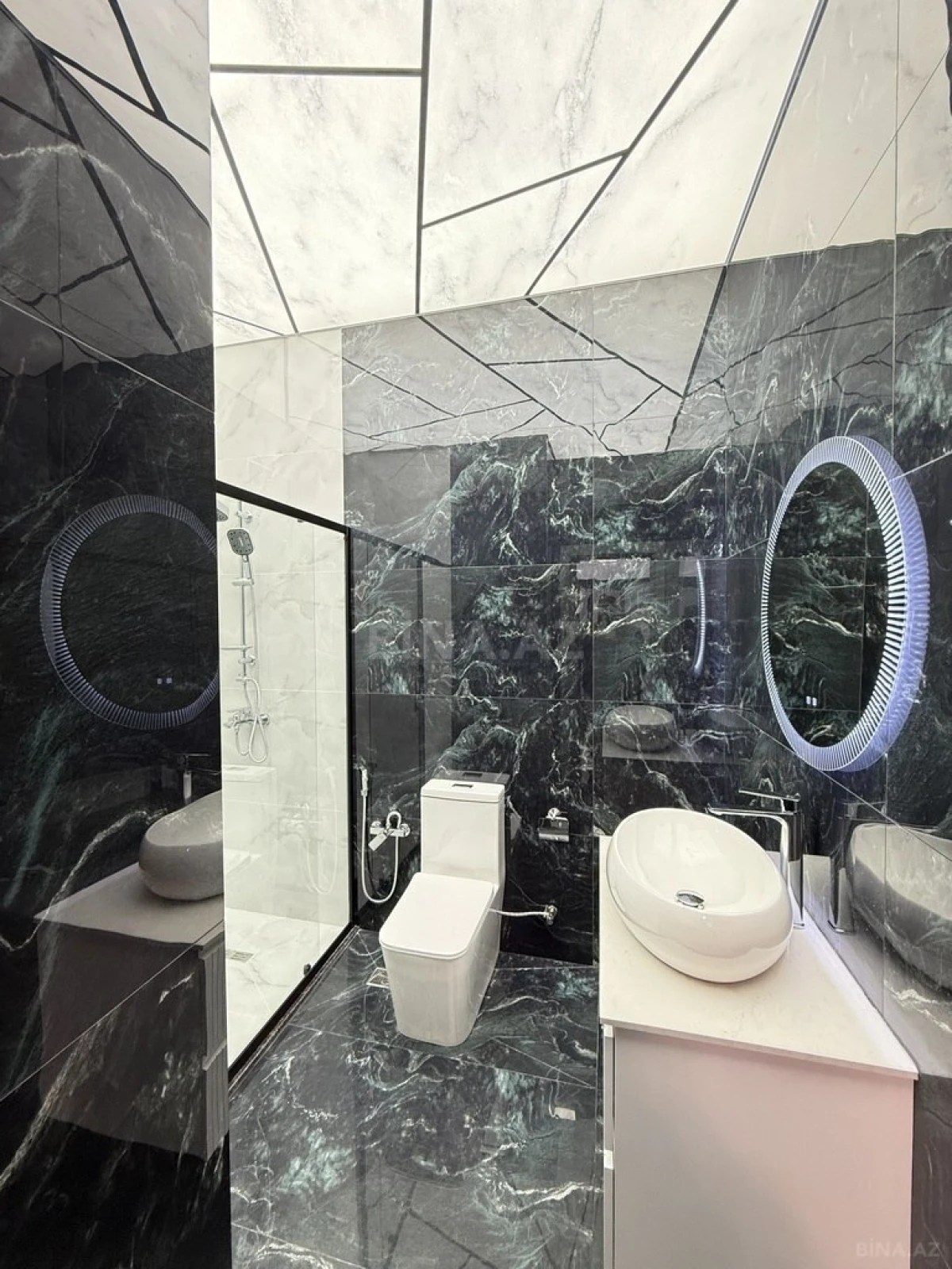 Satılır 4 otaqlı həyət evi 180 m²