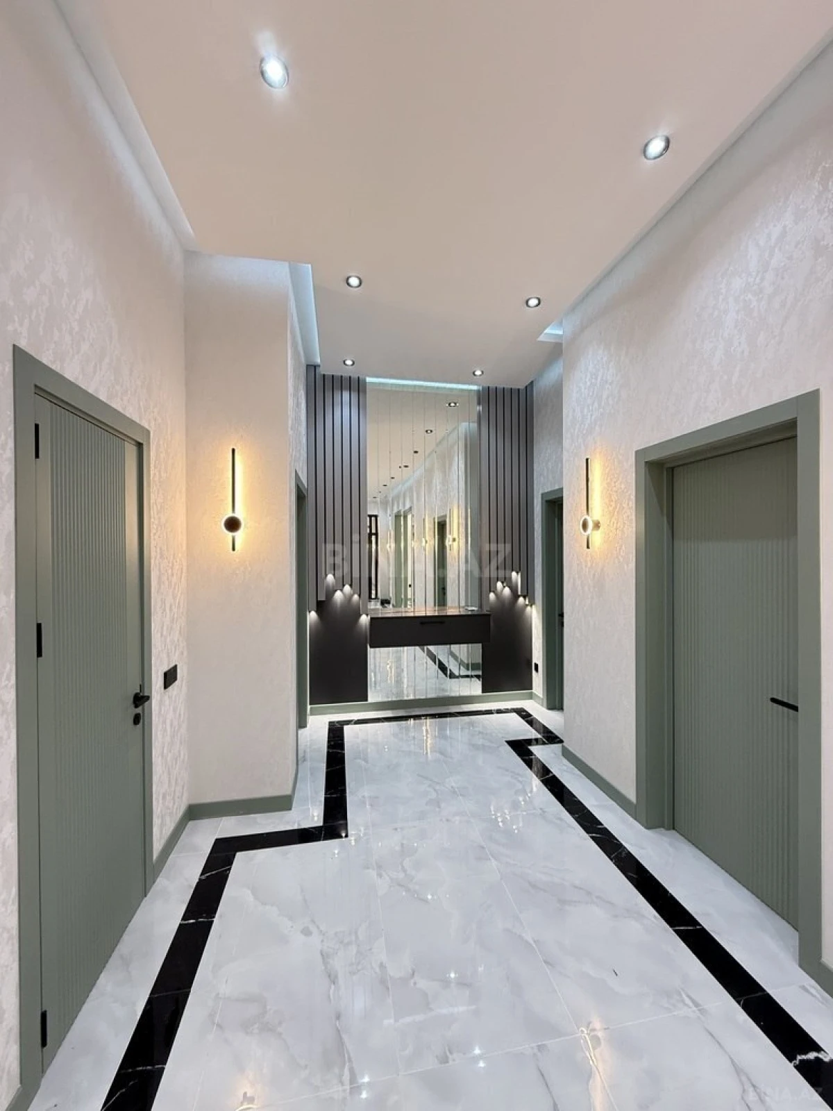 Satılır 4 otaqlı həyət evi 180 m²