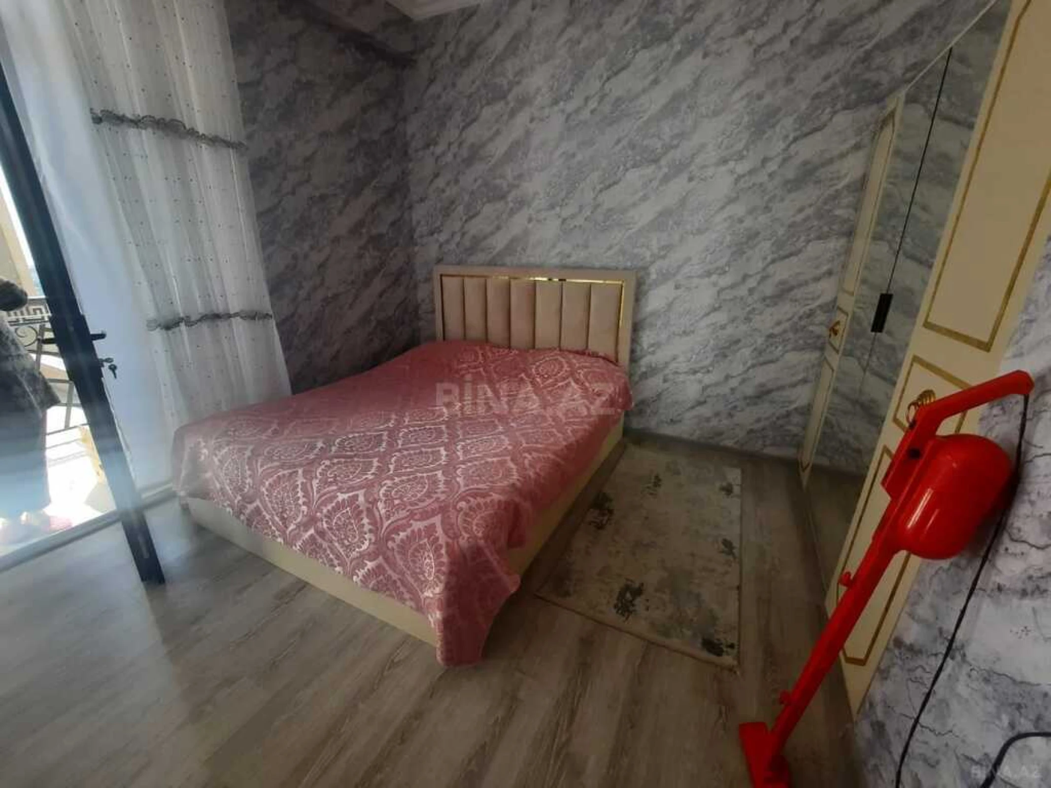 Satılır 3 otaqlı mənzil 70 m²