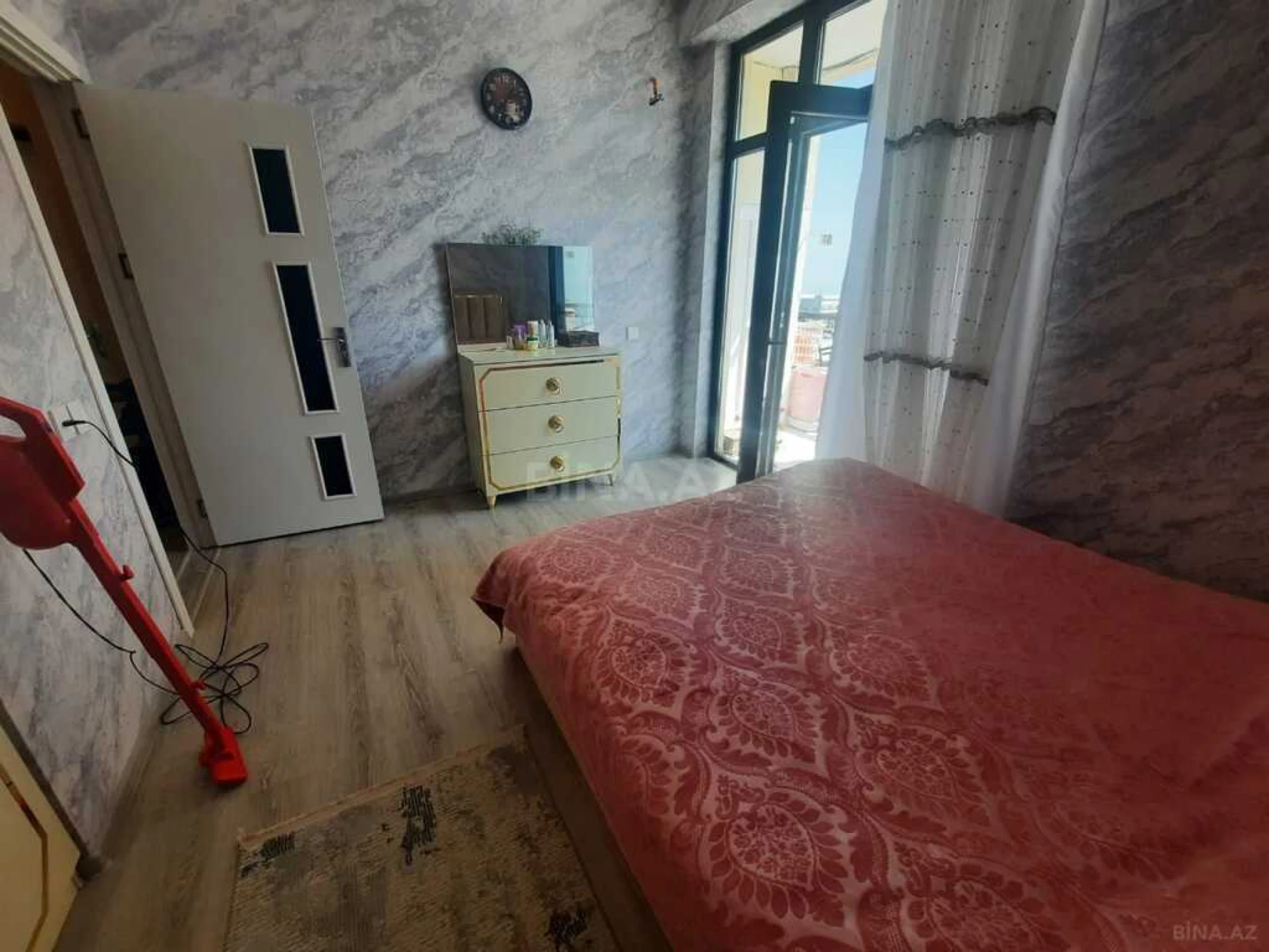 Satılır 3 otaqlı mənzil 70 m²