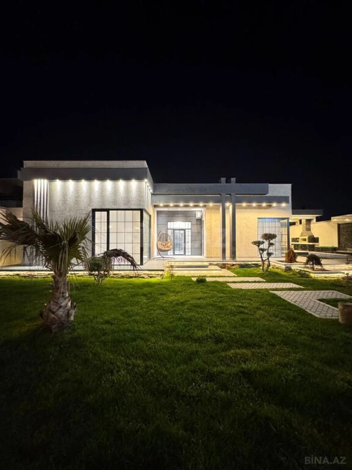 Satılır 5 otaqlı həyət evi 220 m²