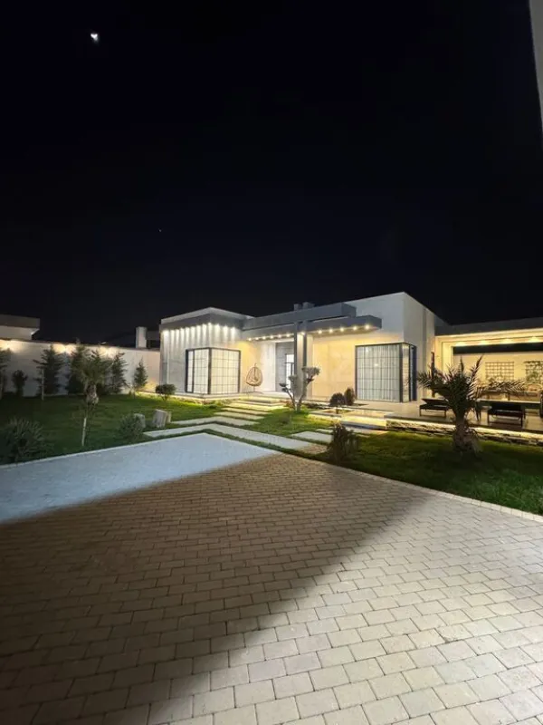 Satılır 5 otaqlı həyət evi 220 m²