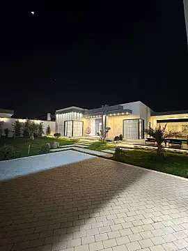 Satılır 5 otaqlı həyət evi 220 m²